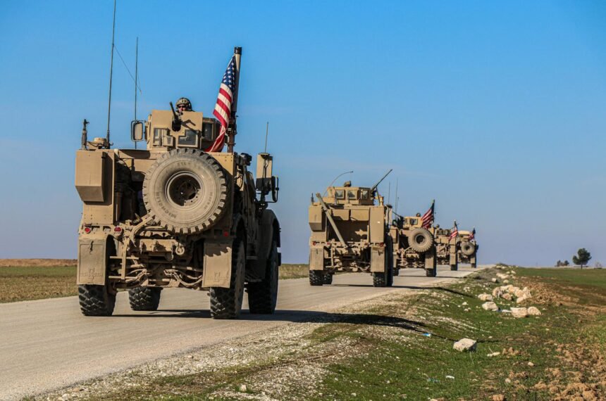 Para direção defensiva e evitar acidentes, é fundamental dominar técnicas como manter distância segura, praticar atenção plen