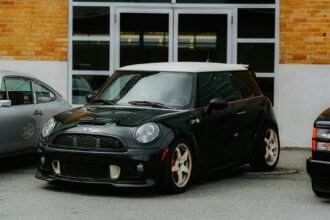 Para os melhores carros populares para comprar em 2024, considere modelos como Chevrolet Onix, Hyundai HB20, Fiat Argo e Volk