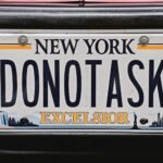 Para entender a obrigatoriedade e as regras para troca da Placa Mercosul, é crucial saber que a substituição é compulsória em