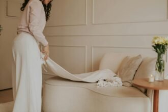 O Guia Essencial: Como Limpar Sofá de Tecido em Casa Sem Danificar e Manter a Beleza Original — como limpar sofá de tecido em