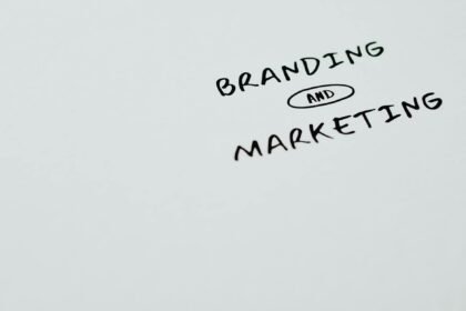 Copywriting: O Guia Essencial para Vender Mais e Conquistar Clientes com Palavras — o que é copywriting e como usar para vend